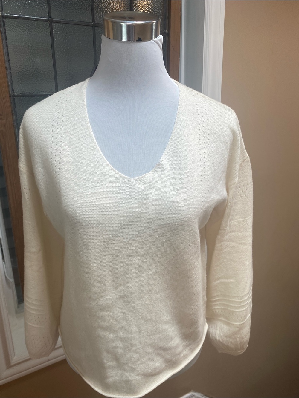 Velvet by Graham & Spencer Cream V-Neck Sweater